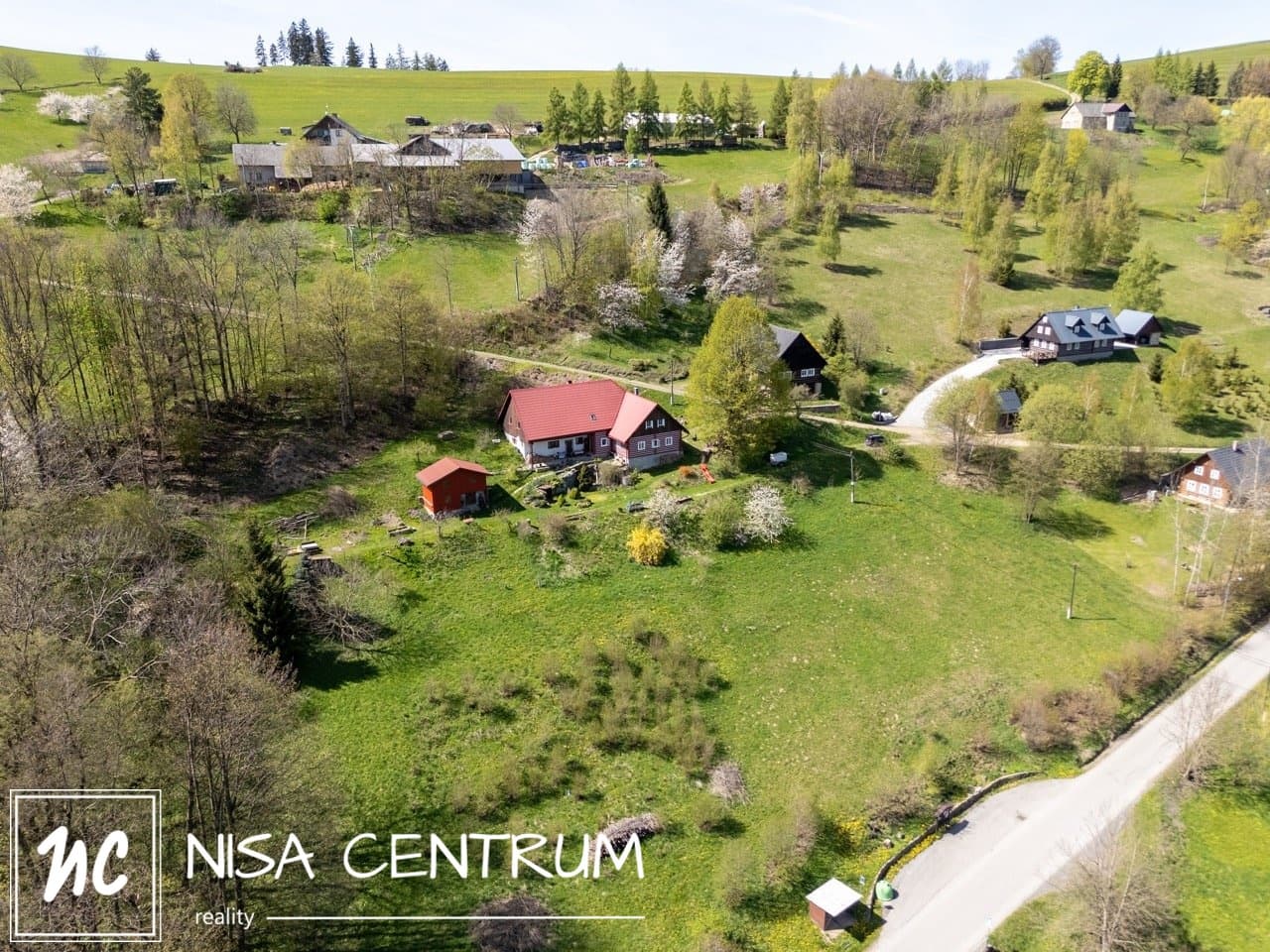Prodej stavebního pozemku 2 835 m², Víchová nad Jizerou - Víchovská Lhota
