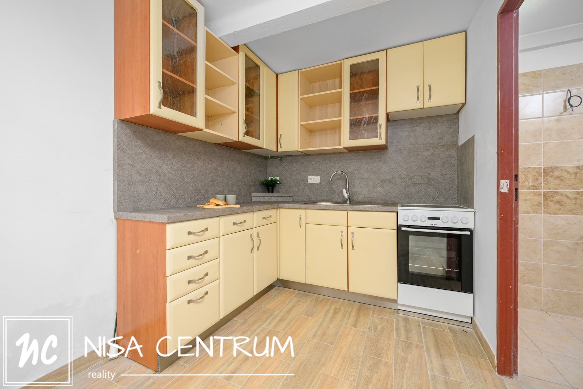 Pronájem byty 2+kk, 35 m² - Hořice